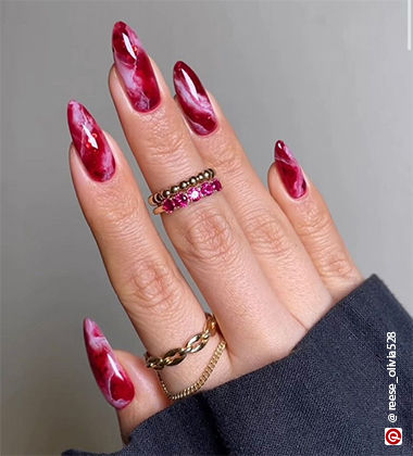 red marble nails