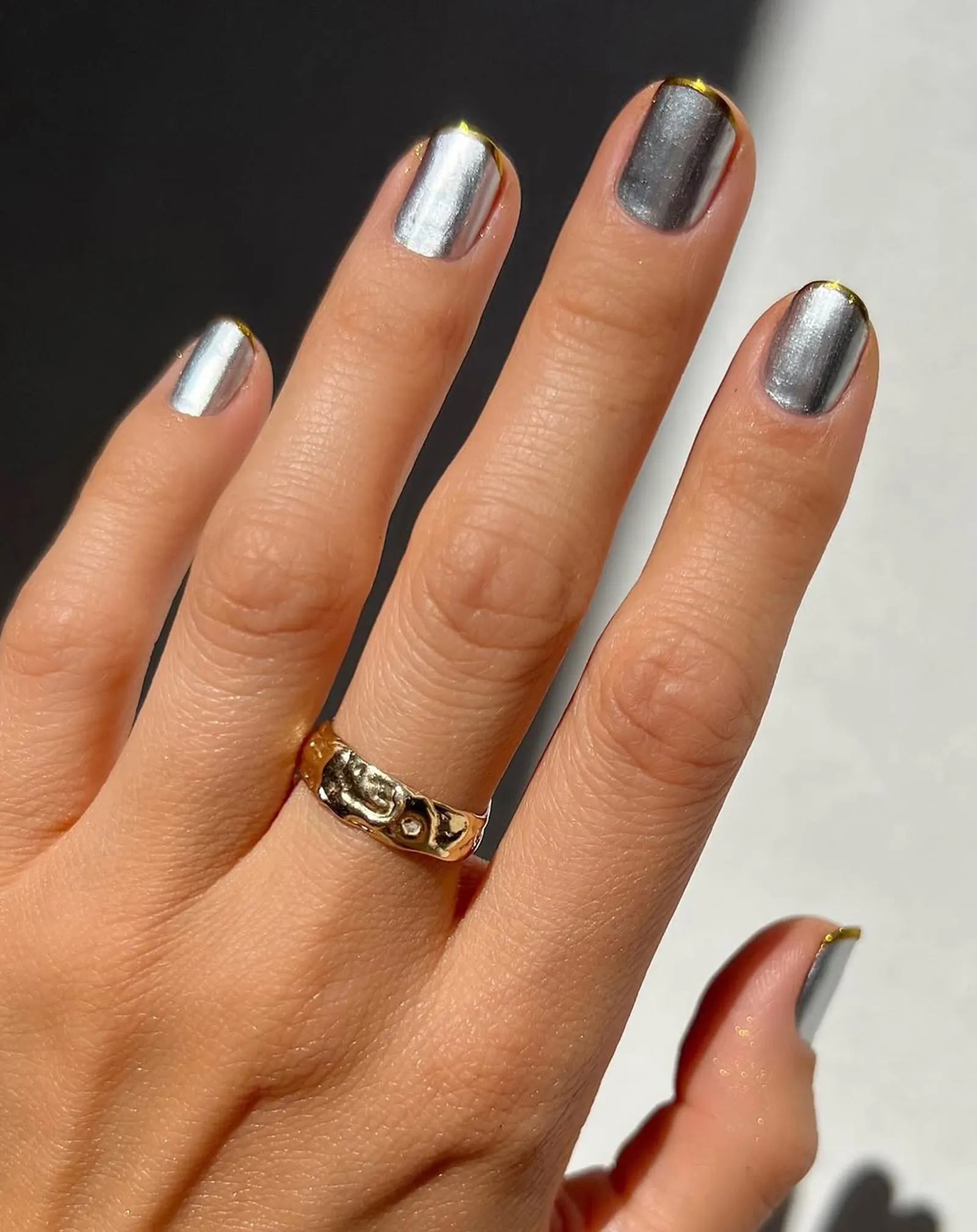 Molten silver_0004_1_Courtesy of @betina_goldstein.webp