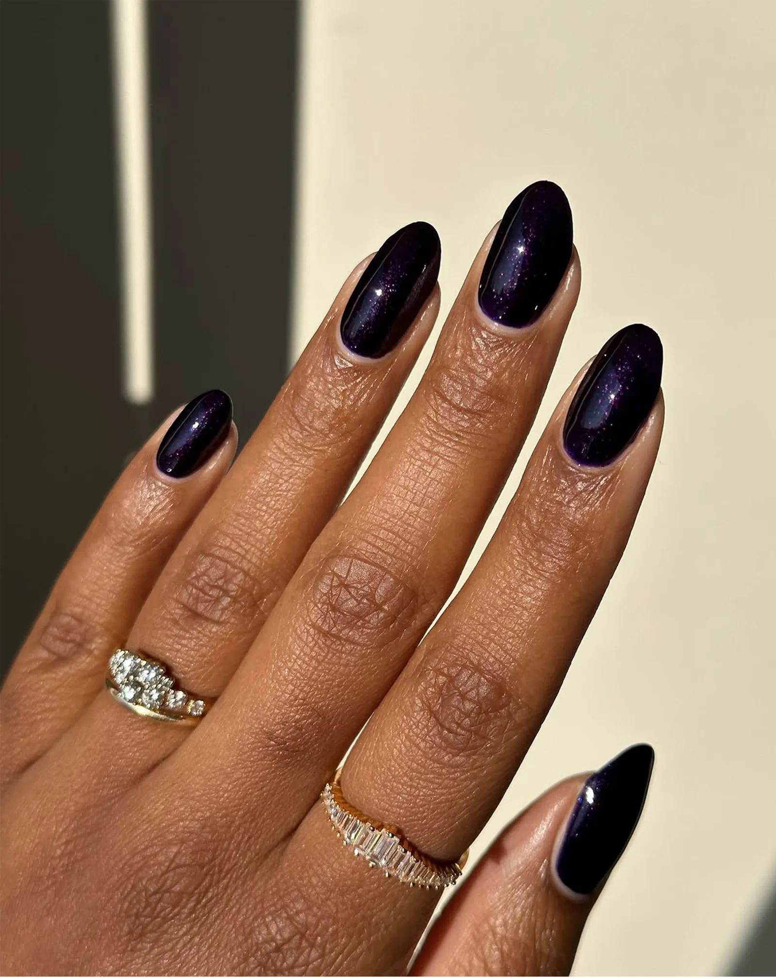Dark Wine Red-Purples_0003_4_Courtesy of @melanated.mani.webp