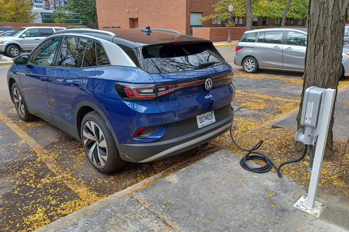 ev-home-charger-install-17-charging-station-juice-box-scaled.webp