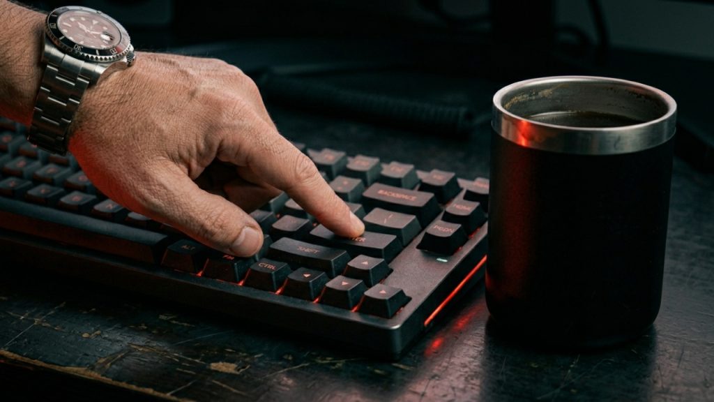 Analyst_hand_pressing_202604112353-1024x576.jpg