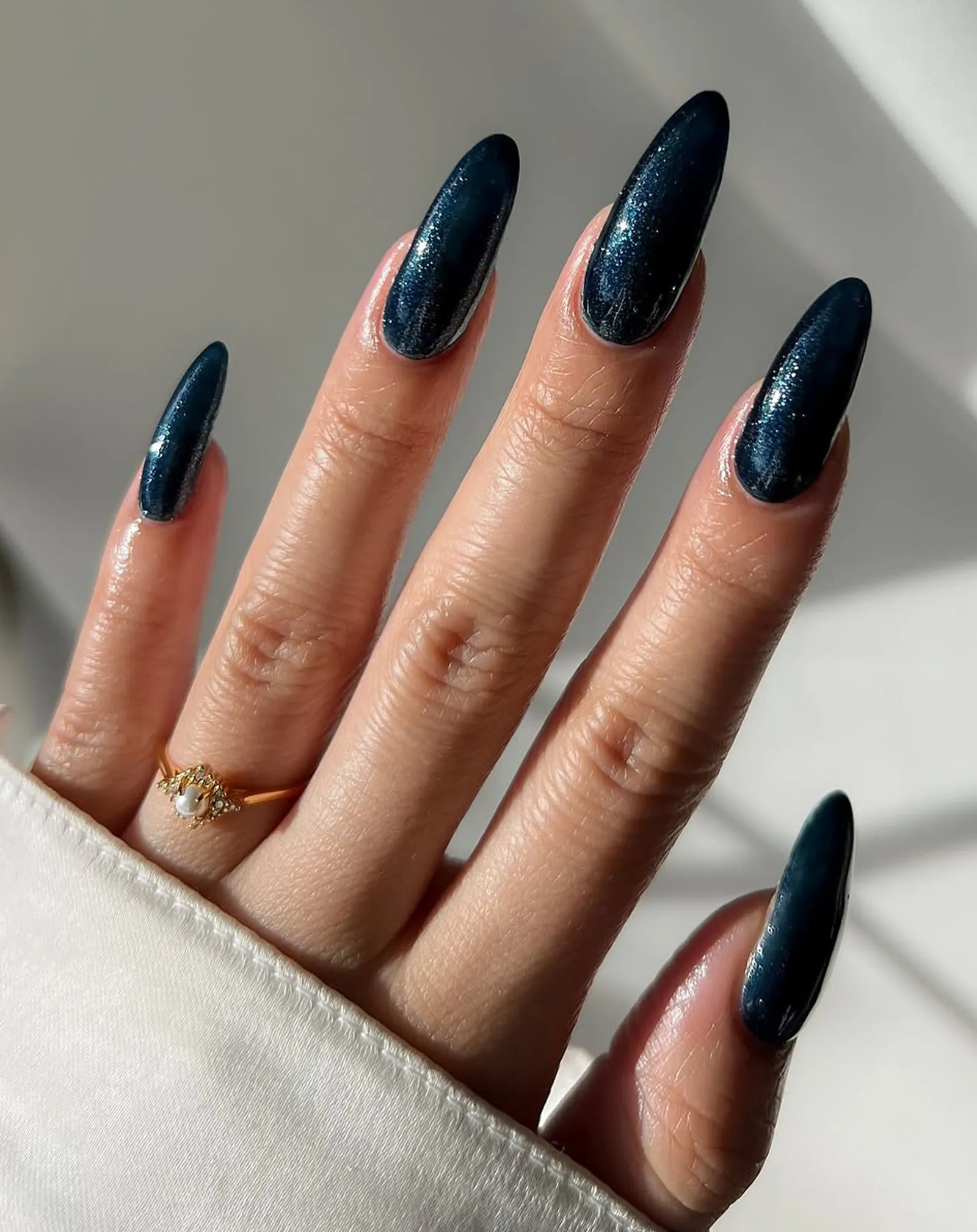 Deep Sapphire Blue _0000_Courtesy of @mydumbnails.webp