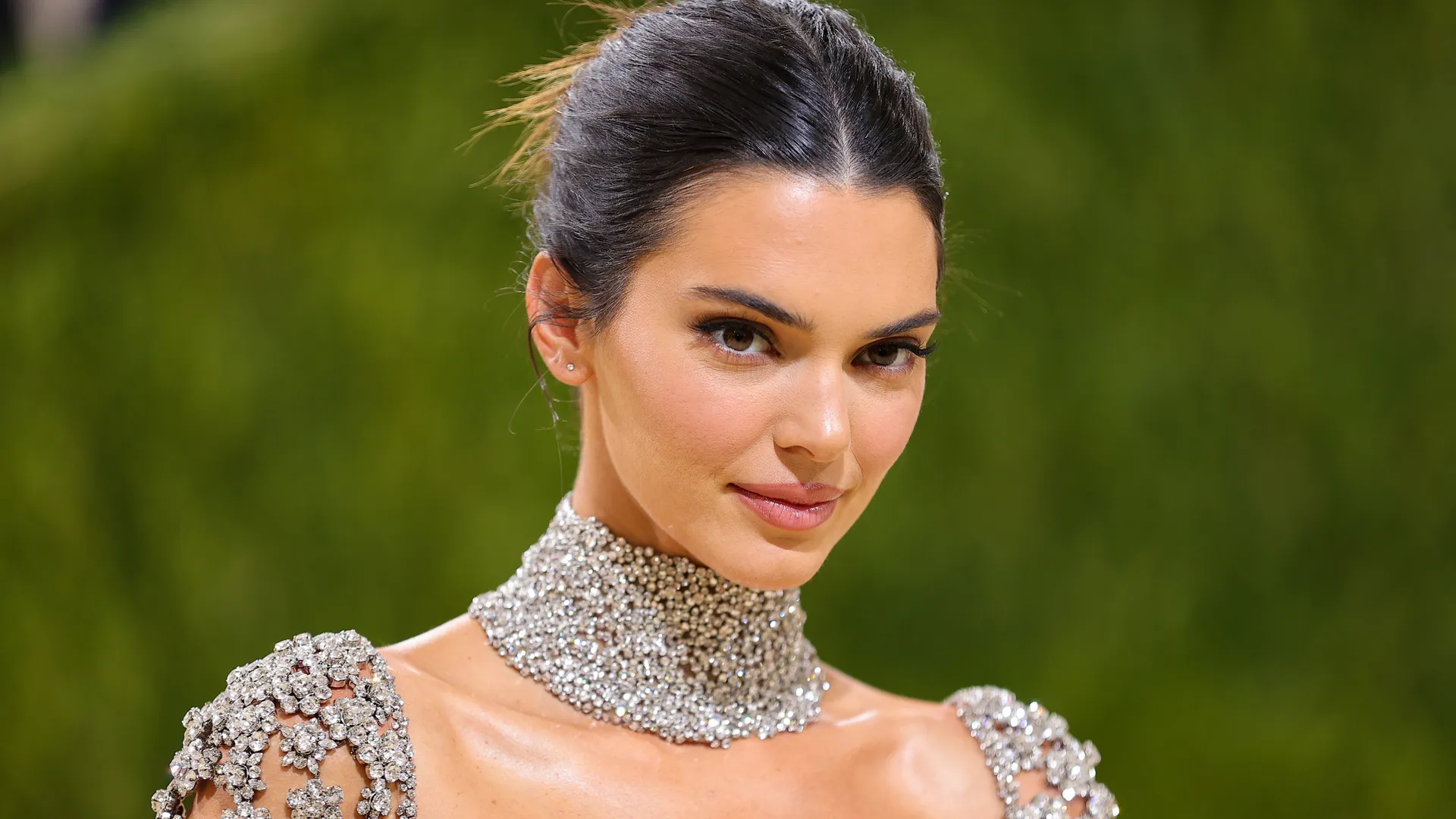 Kendall Jenner Met 2021.webp