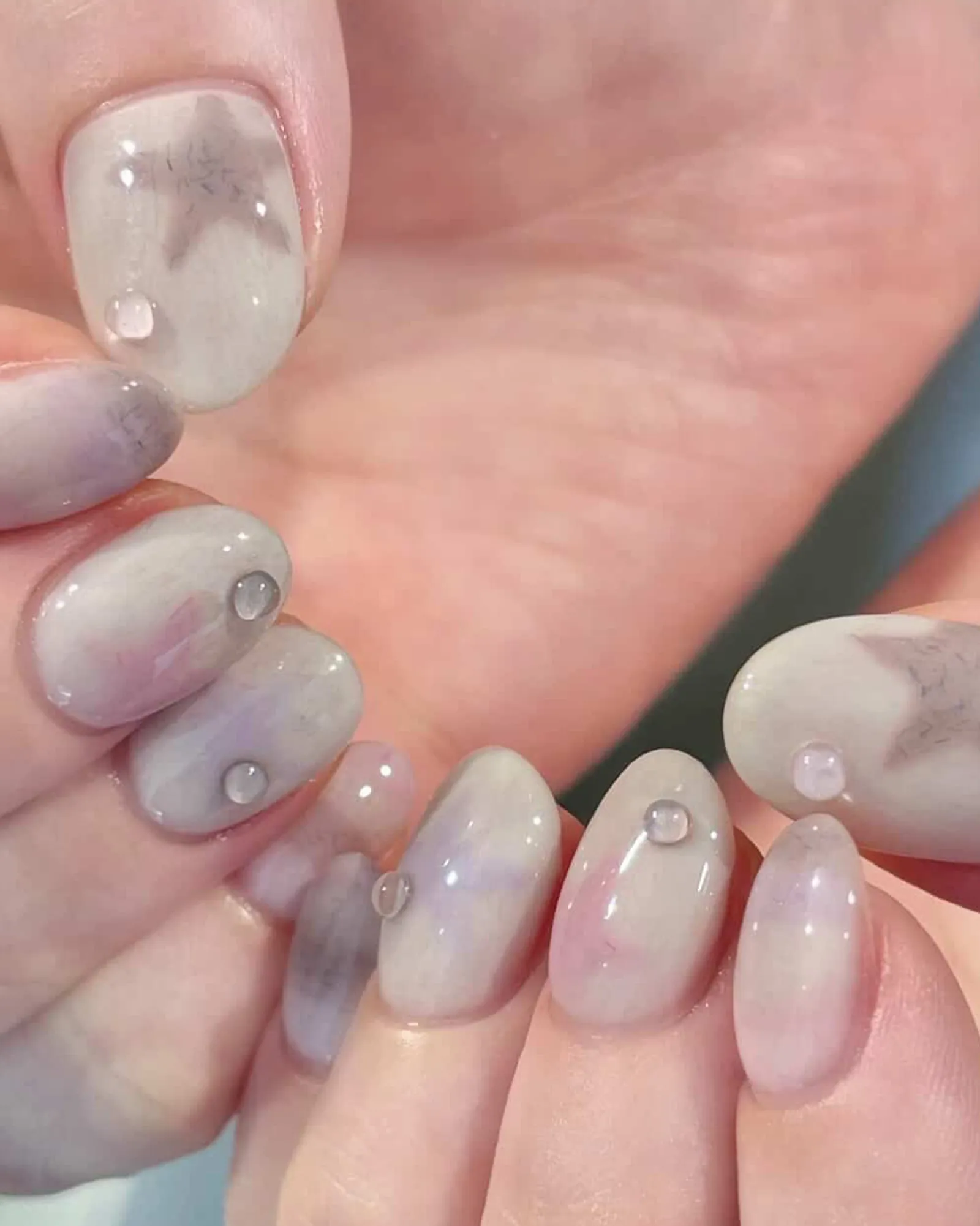 VELVET NAIL-Courtesy of @nail_yellu.webp