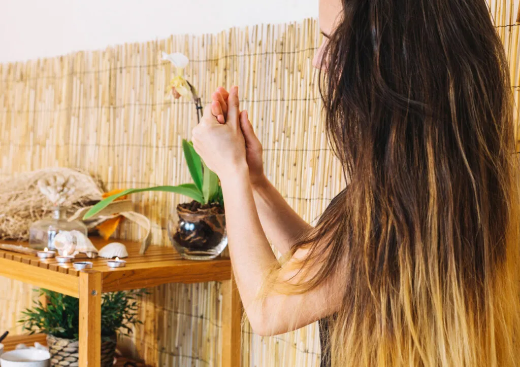 organic-skincare-bali-indonesia-1024x724.webp