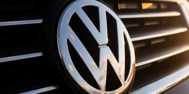 volkswagen-derruba-preco-de-sedan-em-26-5-mil-para-cnpj-e-oferece-15-de-desconto-750x375.jpg